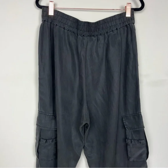 ALICE + OLIVIA DEDE SMOCKED CARGO PANTS IN BLACK SIZE LARGE - Picture 10 of 14